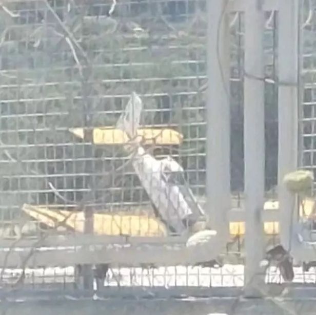 Συναγερμός στο αεροδρόμιο Μυτιλήνης: PZL «καρφώθηκε» με τη μύτη στον αεροδιάδρομο - Φωτογραφίες