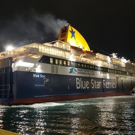 Συναγερμός στο Blue Star 2έπειτα από καταγγελία για βόμβα με 1.050 επιβάτες - Επιστρέφει στο Λαύριο