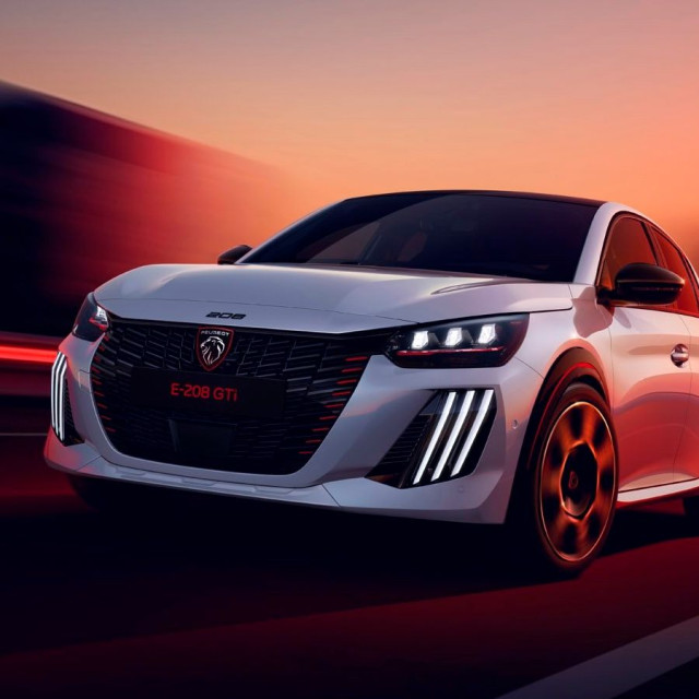 Το Peugeot 208 GTi επέστρεψε ηλεκτρικό και με 281 ίππους