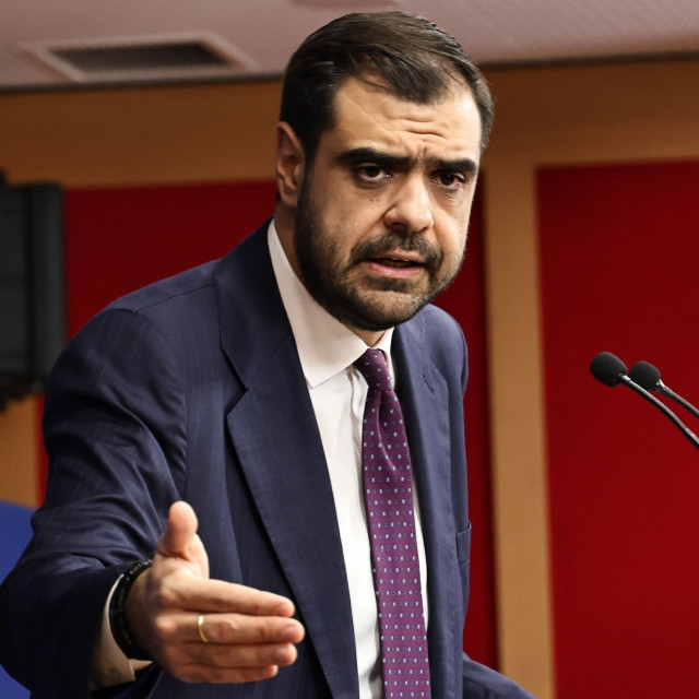 Μαρινάκης κατά Τσίπρα: Μιλάει για εξωτερική πολιτική, αυτός που είπε ότι η θάλασσα δεν έχει σύνορα;
