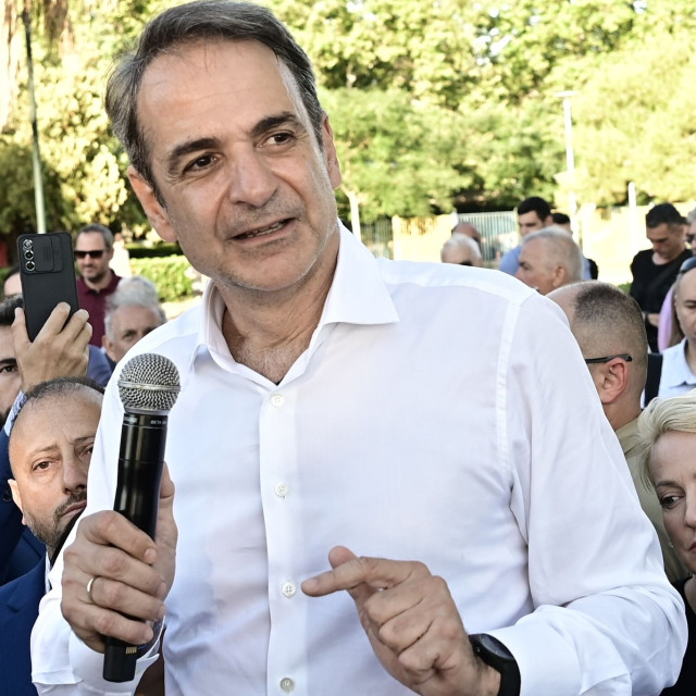 Μητσοτάκης από Βούλα: Στον πολιτικό διαγκωνισμό ο «τζάμπα 1» συναγωνίζεται τον «τζάμπα 2»