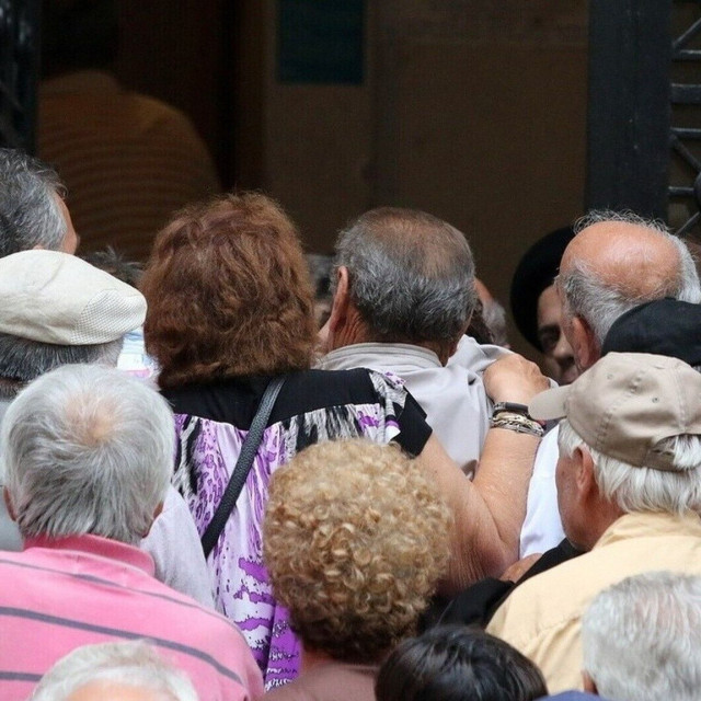 Συντάξεις: Έρχονται αυξήσεις - Ποιοι είναι οι... τυχεροί (αναλυτικοί πίνακες και παραδείγματα)