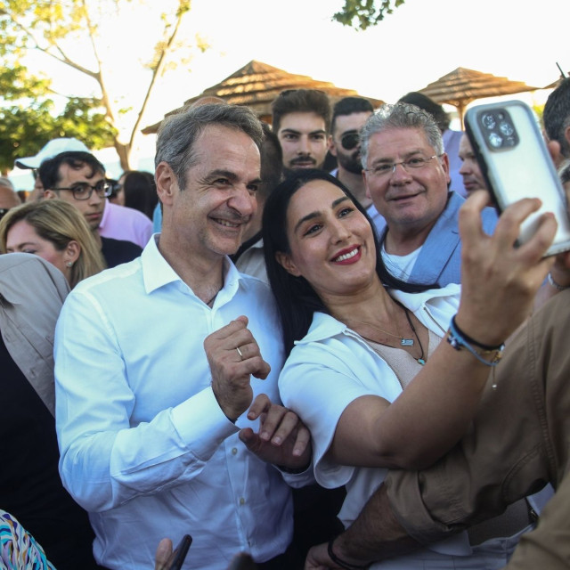 Έργα όχι υποσχέσεις η απάντηση Μητσοτάκη και αυστηρό μήνυμα στην αγορά κατά της ακρίβειας