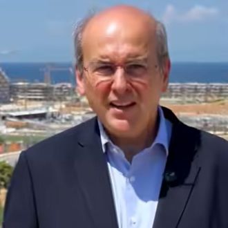 Επίσκεψη Χατζηδάκη στο Ελληνικό: Αρχές του 2027 θα μπουν οι πρώτοι κάτοικοι