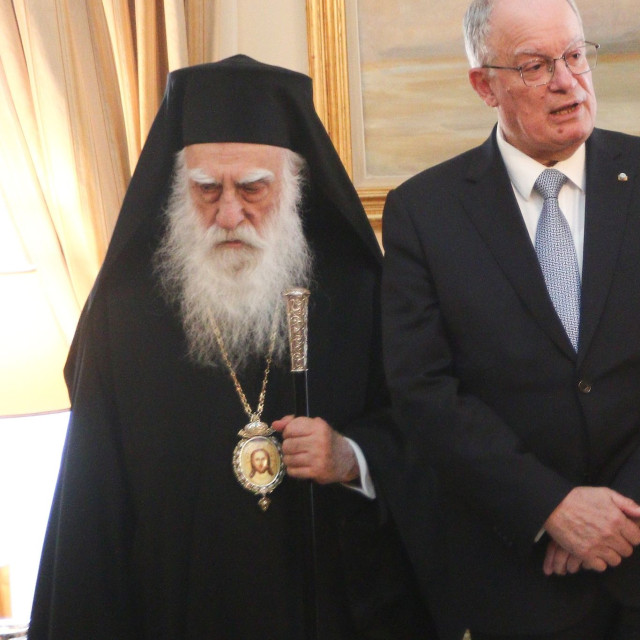 Παρέμβαση Νέας Σμύρνης Συμεών για τους μισθούς των Μητροπολιτών