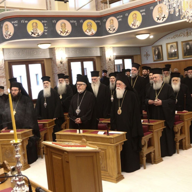 Μισθοδοσία Αρχιερέων: Ανακρίβειες τα υπέρογκα ποσά, εξηγεί η Διαρκής Ιερά Σύνοδος