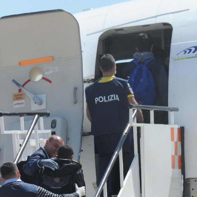 Αυστρία: Για πρώτη φορά, οι απελάσεις ξεπερνούν τις νέες αιτήσεις ασύλου - 40 απελάσεις τη μέρα
