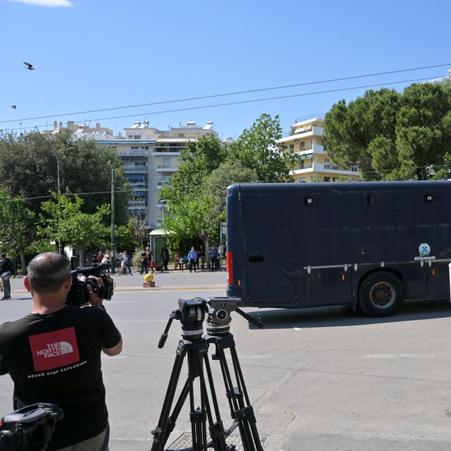 «Καλά κάναμε»: Χυδαιότητες από συγγενείς του καταδικασμένου για το θάνατο του Μάριου στο Μενίδι