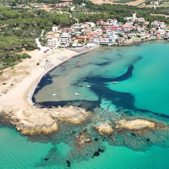 Αρκούδι Ηλείας: Το παραθαλάσσιο «νησί» του Ιονίου που μαγεύει τους επισκέπτες