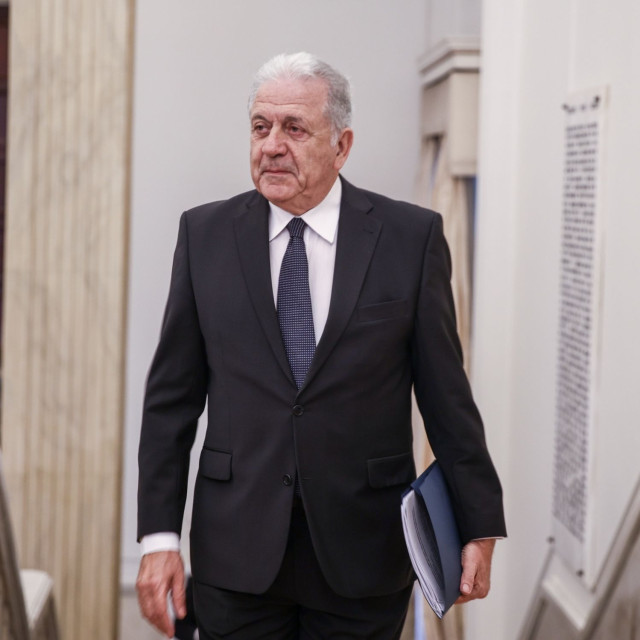 Qatargate: Ένταλμα σύλληψης για τον Δημήτρη Αβραμόπουλο