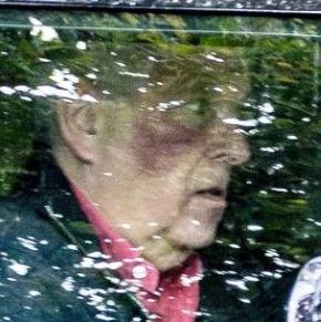 Σάλος με τον έκπτωτο πρίγκιπα Άντριου: Η απόδραση με το ιδιωτικό τζετ Άραβα μεγιστάνα