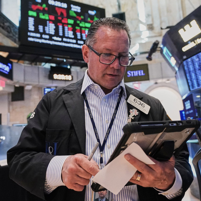 Η Wall Street ανοίγει με κατακόρυφη πτώση - Μαζικό ξεπούλημα στις μετοχές του τεχνολογικού κλάδου