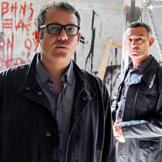 Οι σειρές του καλοκαιριού – Τι βγάζουν από το συρτάρι τα κανάλια