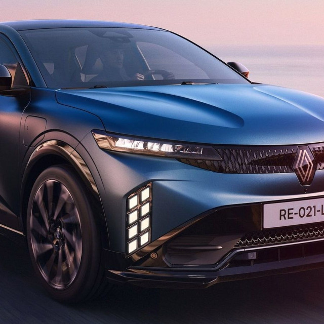 Η Renault αναβάθμισε το ηλεκτρικό Megane E-Tech
