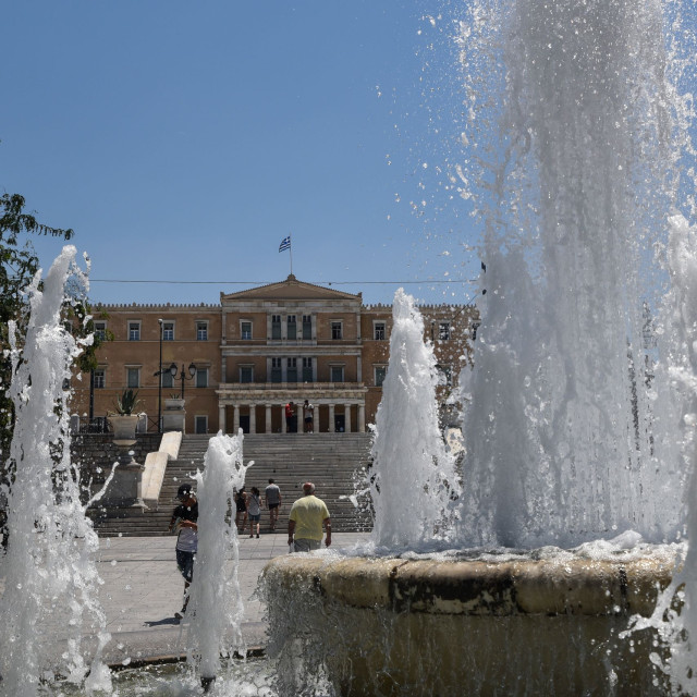 e-ΕΦΚΑ και ΔΥΠΑ: Λεφτά σε πάνω από 2,6 εκατ. δικαιούχους – Ποιοι θα πληρωθούν μέχρι τις 26 Ιουνίου
