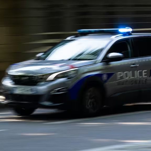 Tρίχρονο παιδί βρέθηκε νεκρό στο αυτοκίνητο των γονιών του κατά τη διάρκεια καύσωνα στη Βαλ-ντ'Ουάζ
