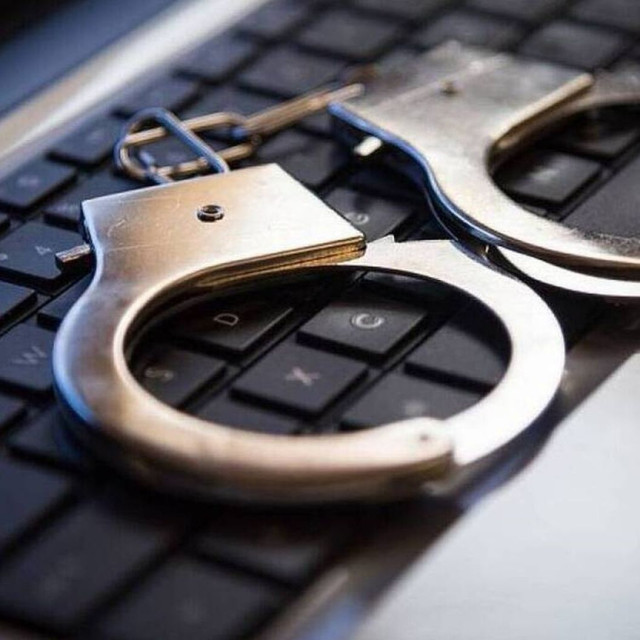 Θεσσαλονίκη: 28χρονη παρουσιάστηκε ως νεαρό αγόρι σε 14χρονη και έκανε ερωτική σχέση μαζί της