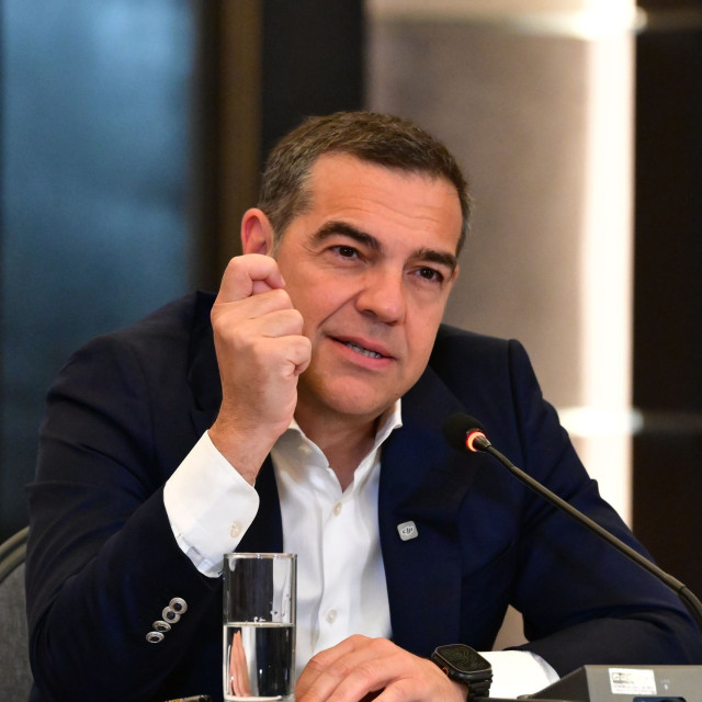 Τσίπρας προς τομεάρχες ΕΛΑΣ: «Να μην είμαστε σκιώδεις, αλλά ανθρώπινοι και τρισδιάστατοι»