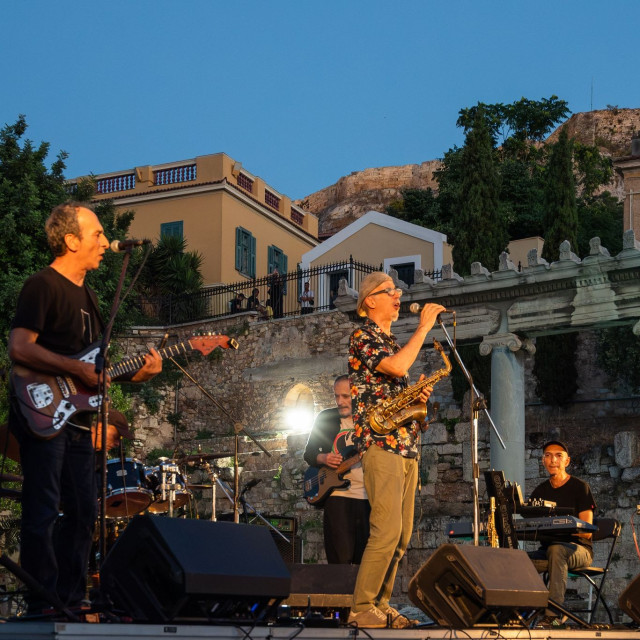 Πρεμιέρα του «Attica Roots Festival» στη Ρωμαϊκή Αγορά με τη συναυλία των Mode Plagal
