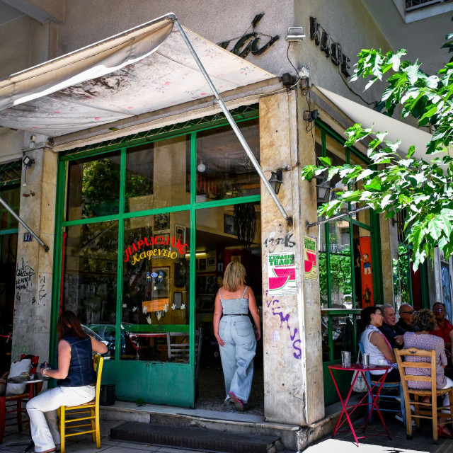 Κύμα αντιδράσεων για το ιστορικό καφενείο «Μουριά» στα Εξάρχεια - Ξεπέρασαν τις 7.500 οι υπογραφές