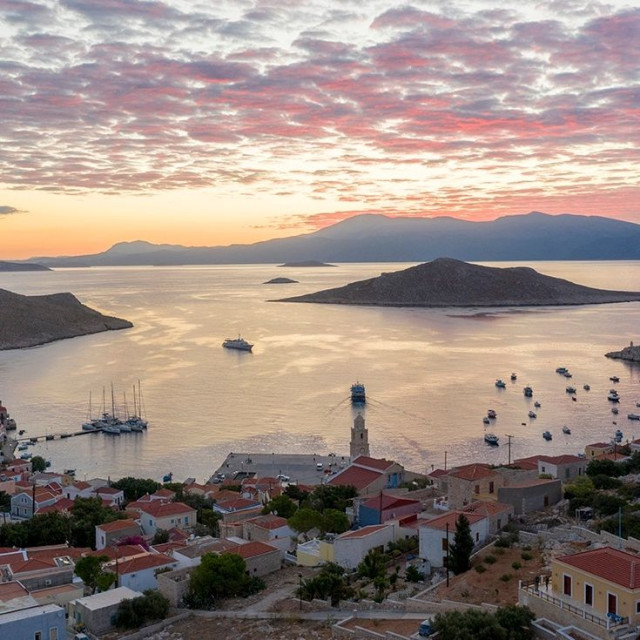 Χάλκη: Το μικρό νησί των Δωδεκανήσων εξελίσσεται σε διεθνές πρότυπο βιώσιμης ανάπτυξης