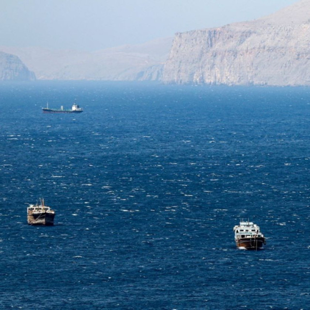 Γιατί το Άρθρο 5 του Μνημονίου Κατανόησης Ιράν - ΗΠΑ απειλεί να «ανατινάξει» τα Στενά του Ορμούζ