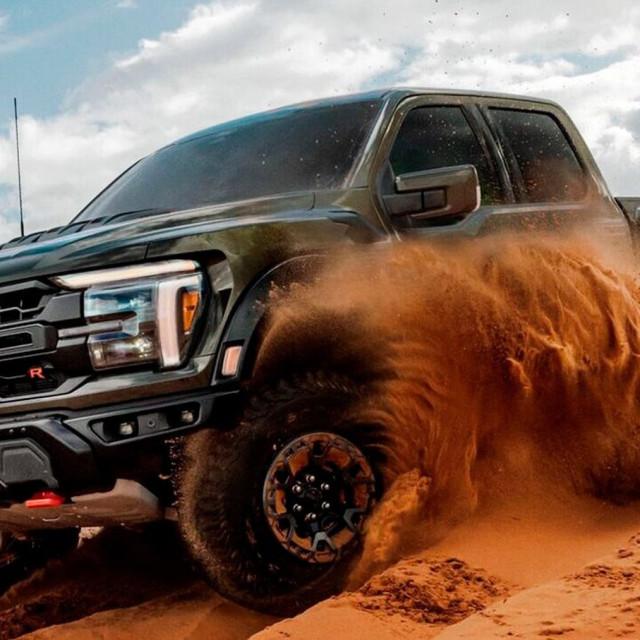 Το Ford F-150 Raptor R έρχεται στην Ευρώπη με ένα θηριώδη V8