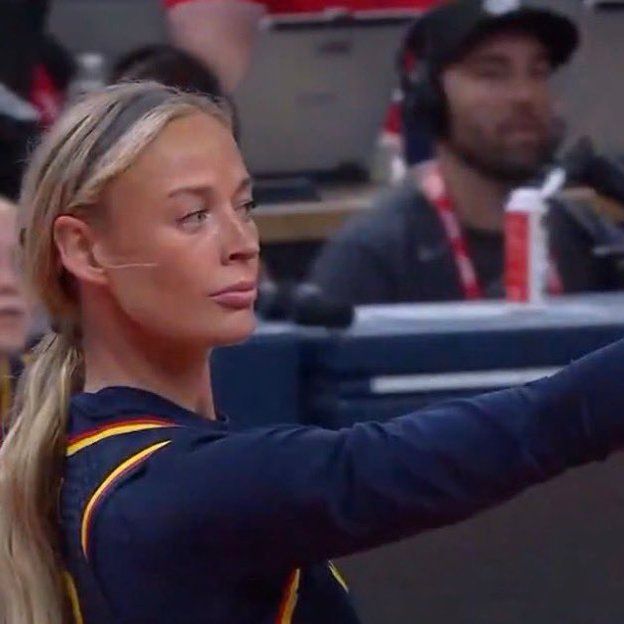 WNBA: Την έδειχνε με το δάχτυλο επί 36 δευτερόλεπτα και την έκανε να χάσει τη βολή