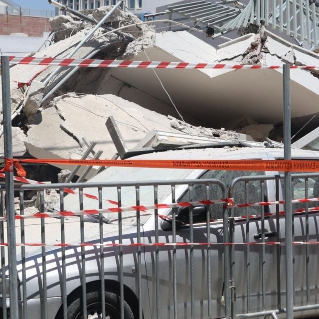 Πετράλωνα: Τι λένε στις «πιάτσες» των πολιτικών μηχανικών για την κατάρρευση της πολυκατοικίας