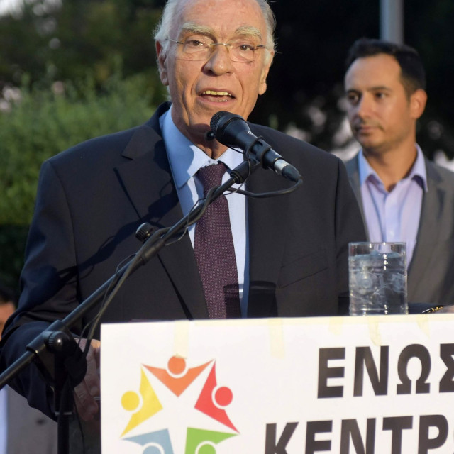 Συλλυπητήρια του Προέδρου της Δημοκρατίας και του πρωθυπουργού για τον θάνατο του Βασίλη Λεβέντη