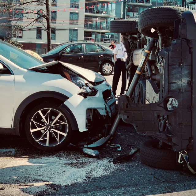 ΕΛΣΤΑΤ: Πού σημειώθηκαν τα περισσότερα και πού τα λιγότερα τροχαία τον Απρίλιο - Πίνακες