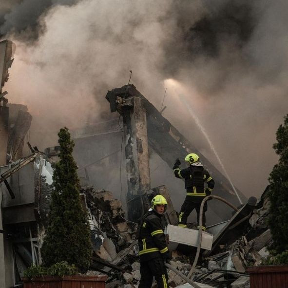 Ουκρανία: Τουλάχιστον 18 νεκροί από τη ρωσική επίθεση στο Κίεβο - Βίντεο