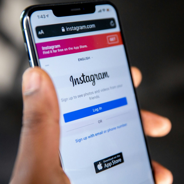 BBC: Το Instagram προβάλλει διαφημίσεις προωθώντας υλικό σεξουαλικής κακοποίησης ανηλίκων στην Ινδία