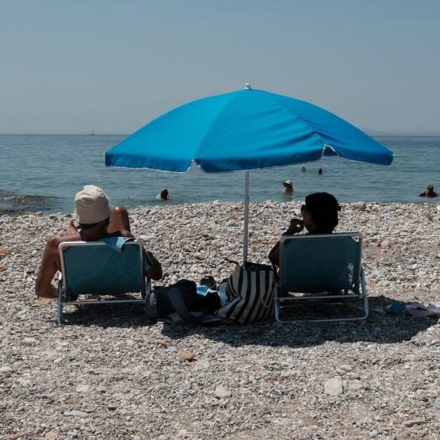 Αργίες 2026: Τι μέρα «πέφτει» ο Δεκαπενταύγουστος - Πώς θα πληρωθούν όσοι εργαστούν
