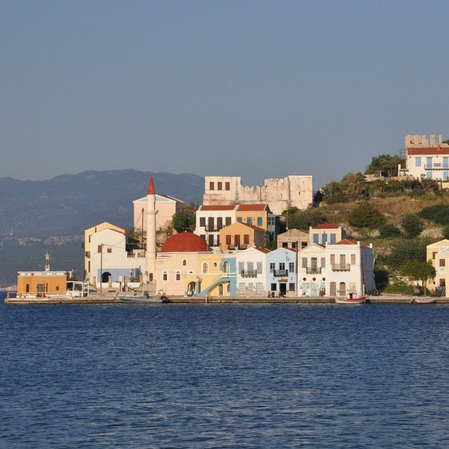 Καστελόριζο: Συνελήφθη ο αγροτικός γιατρός - «Το νησί δεν θα μείνει ακάλυπτο», λέει ο Γεωργιάδης
