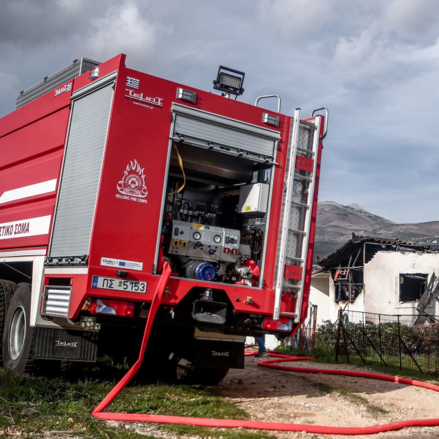 Φωτιά στην Κέρκυρα - Επιχειρούν αεροσκάφη και ελικόπτερο