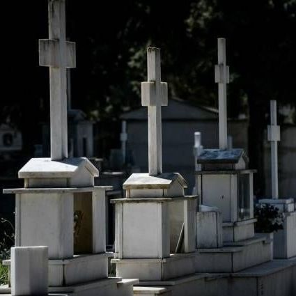 Λασίθι: Συνελήφθη ηλικιωμένος που ήθελε να πουλήσει οικογενειακό τάφο σε δημοτικό κοιμητήριο