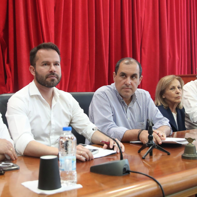 Κατσαφάδος: Πέντε εκατ. ευρώ αποζημίωση σε περιφέρεια και δήμους από τη φωτιά στο Ωραιόκαστρο