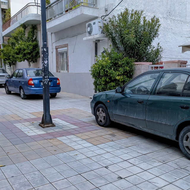 Τέλος στο ατελείωτο ψάξιμο για πάρκινγκ - Ο Δήμος Αθηναίων φέρνει το Parkout