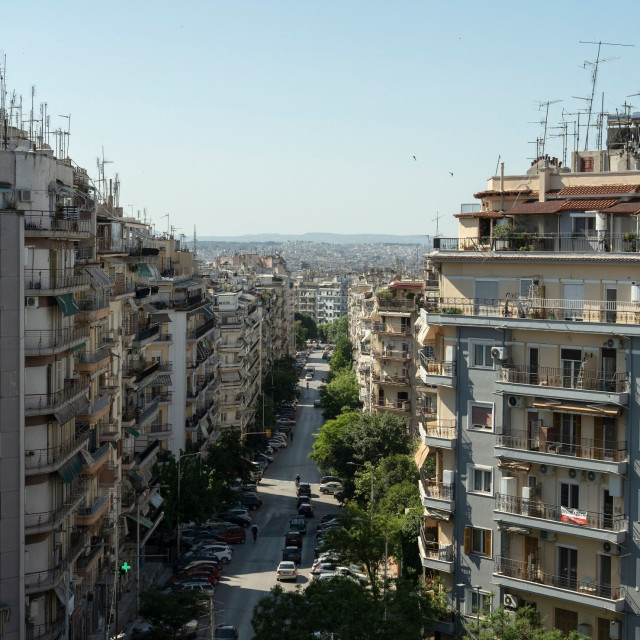 Πλειοψήφια χωρίς όρια; Οι σκιές της νέας ρύθμισης για τις πολυκατοικίες