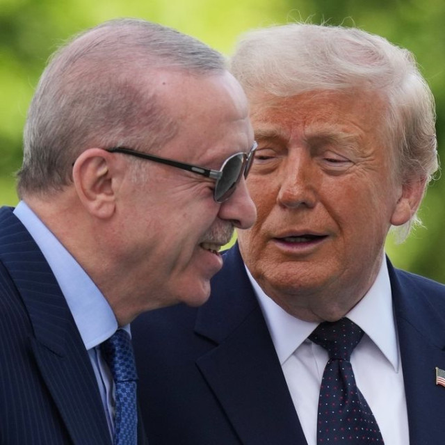 Πώς διαβάζει η Αθήνα τις υποσχέσεις Τραμπ στον Ερντογάν: Ψυχραιμία απέναντι στα F-35 και το «δώρο»
