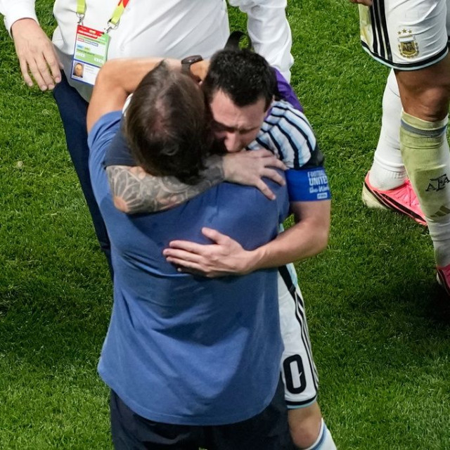 Μουντιάλ 2026: Τα δάκρυα του Μέσι και το σοκ του Σκαλόνι μετά τη μυθική πρόκριση της Αργεντινής