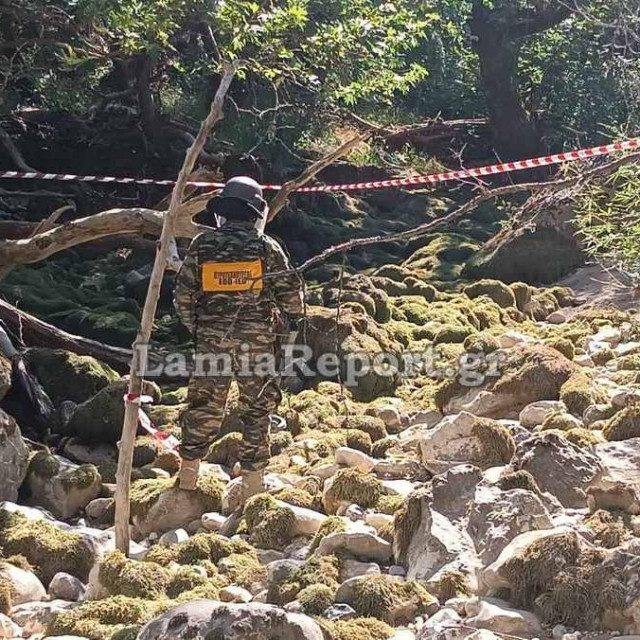 Φθιώτιδα: Χειροβομβίδα του Β’ Παγκοσμίου Πολέμου εντοπίστηκε σε ποτάμι στην Αμφίκλεια