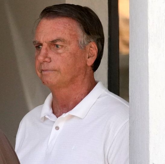 Βραζιλία: Το σπίτι του πρώην προέδρου Μπολσονάρου ερευνήθηκε για κρυμμένα όπλα