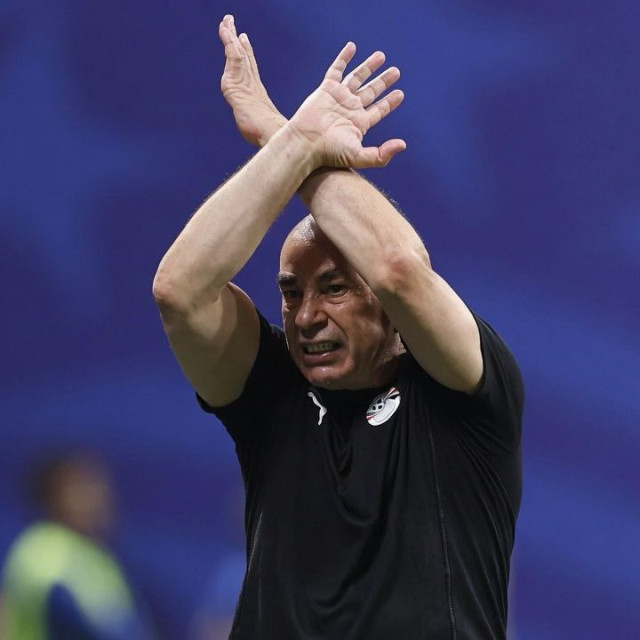 Μουντιάλ 2026: Τι σημαίνει η χειρονομία «Χ» που έκανε ο προπονητής της Αιγύπτου
