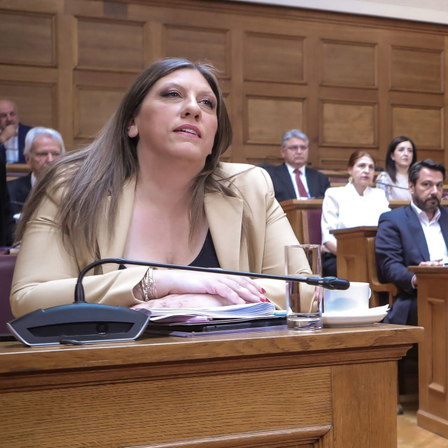 «Δεν είναι ώρα για γλυκά»: Πώς τα κεράσματα του Ξανθόπουλου εκνεύρισαν την Κωνσταντοπούλου