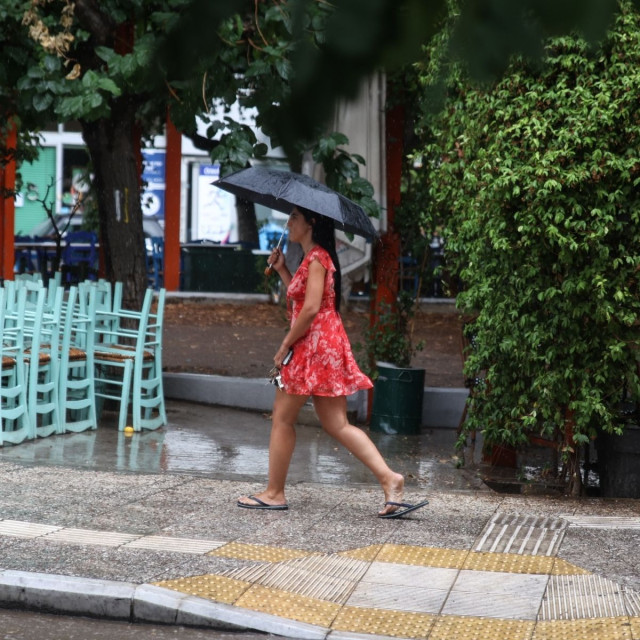 Καιρός: Από τον καύσωνα στις καταιγίδες – Προειδοποίηση για έντονα φαινόμενα σε πολλές περιοχές