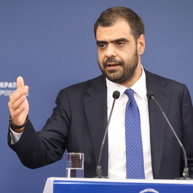 Μαρινάκης κατά Τσίπρα: «Η λέξη ντροπή δεν αρκεί για το πολιτικό του κατάντημα»