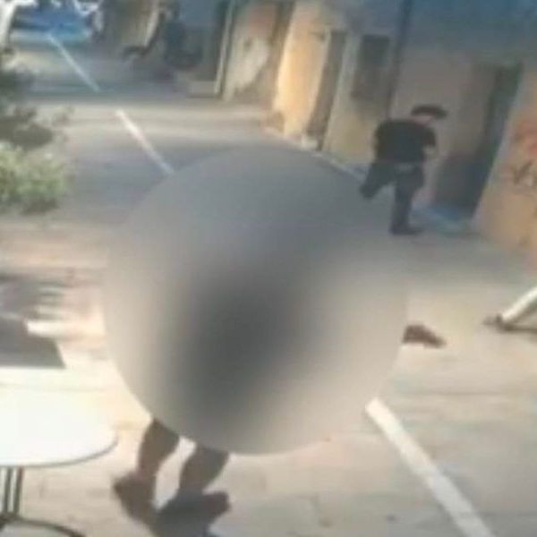 Ρέθυμνο: Βίντεο-ντοκουμέντο με νεαρούς που βανδαλίζουν και ουρούν στον δρόμο
