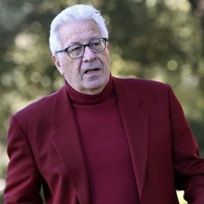 Πέθανε ο Ιταλός τραγουδιστής Πεπίνο Ντι Κάπρι σε ηλικία 87 ετών